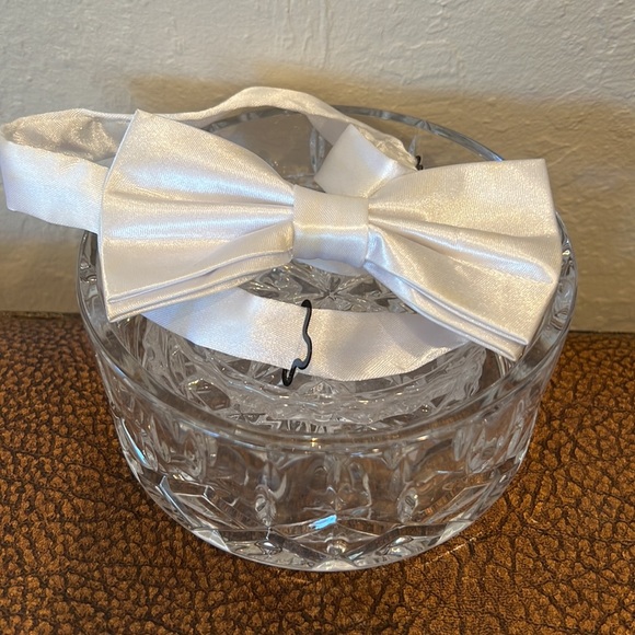 Like New Classic Cool Rare Formal Bow Tie and Hanky combo collection! - Picture 5 of 8